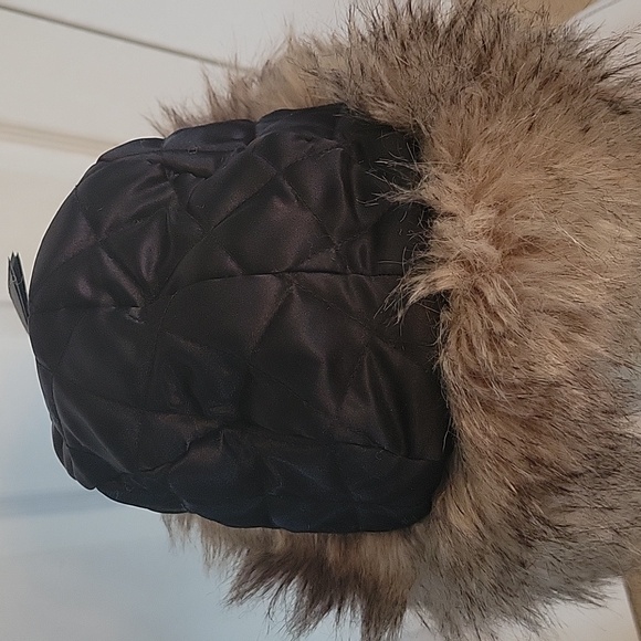 Furry hat covers ears H&M one size IS new never worn NWOT - Picture 5 of 7